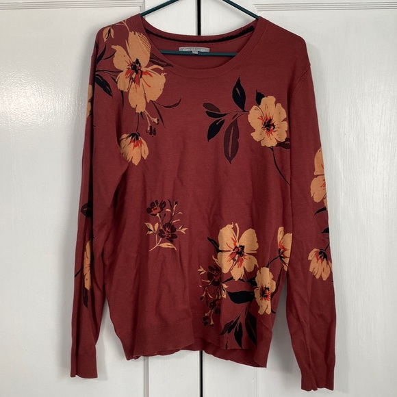Stitch Fix Daniel Rainn Floral Sweater 